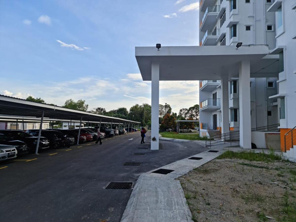 Rhr Deluxe Guesthouse Kinarut Papar Sabah - Pool View Εξωτερικό φωτογραφία
